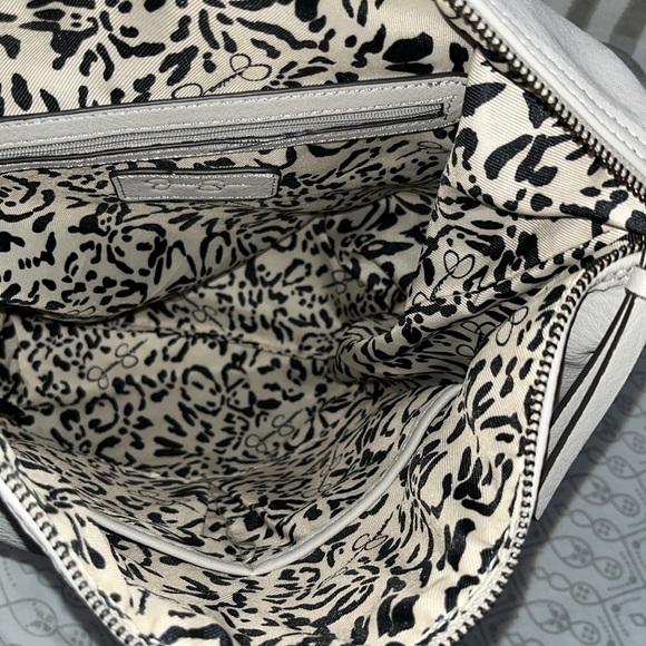 Beautiful Jessica Simpson Backpack and matching wallet. - Picture 4 of 7